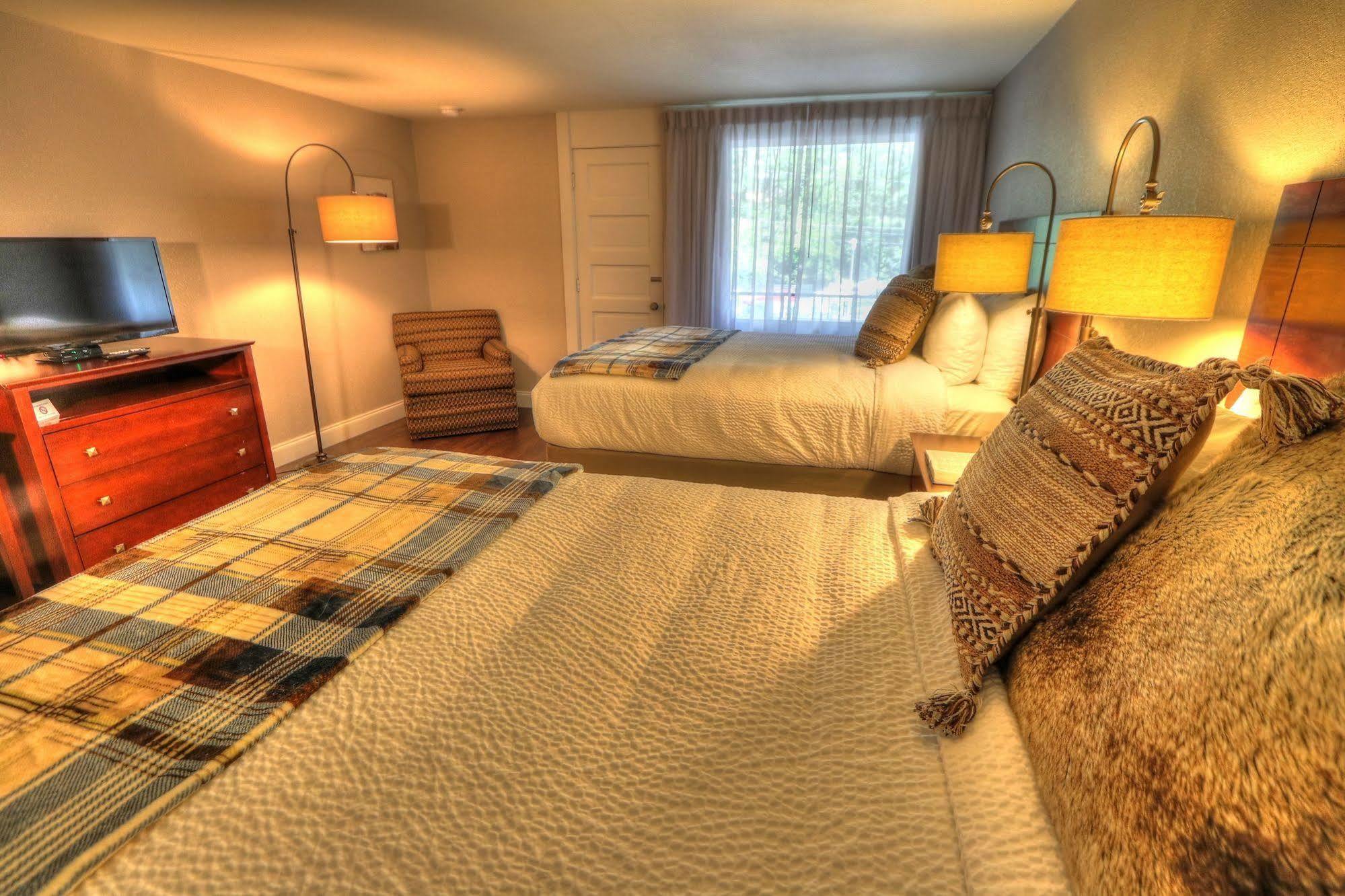 River Edge Inn Гатлинбург Экстерьер фото