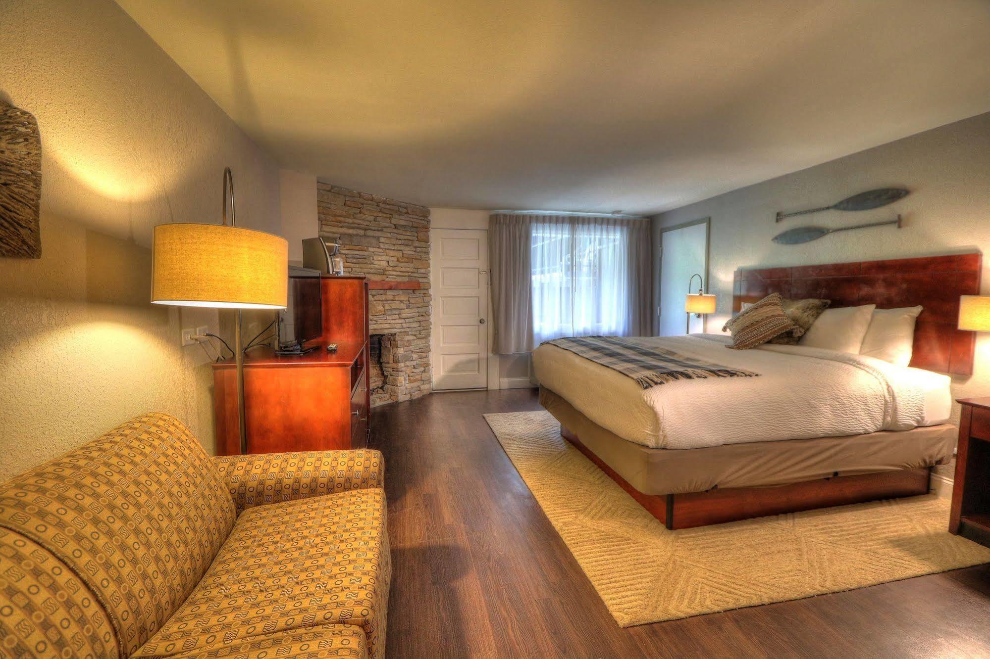 River Edge Inn Гатлинбург Экстерьер фото
