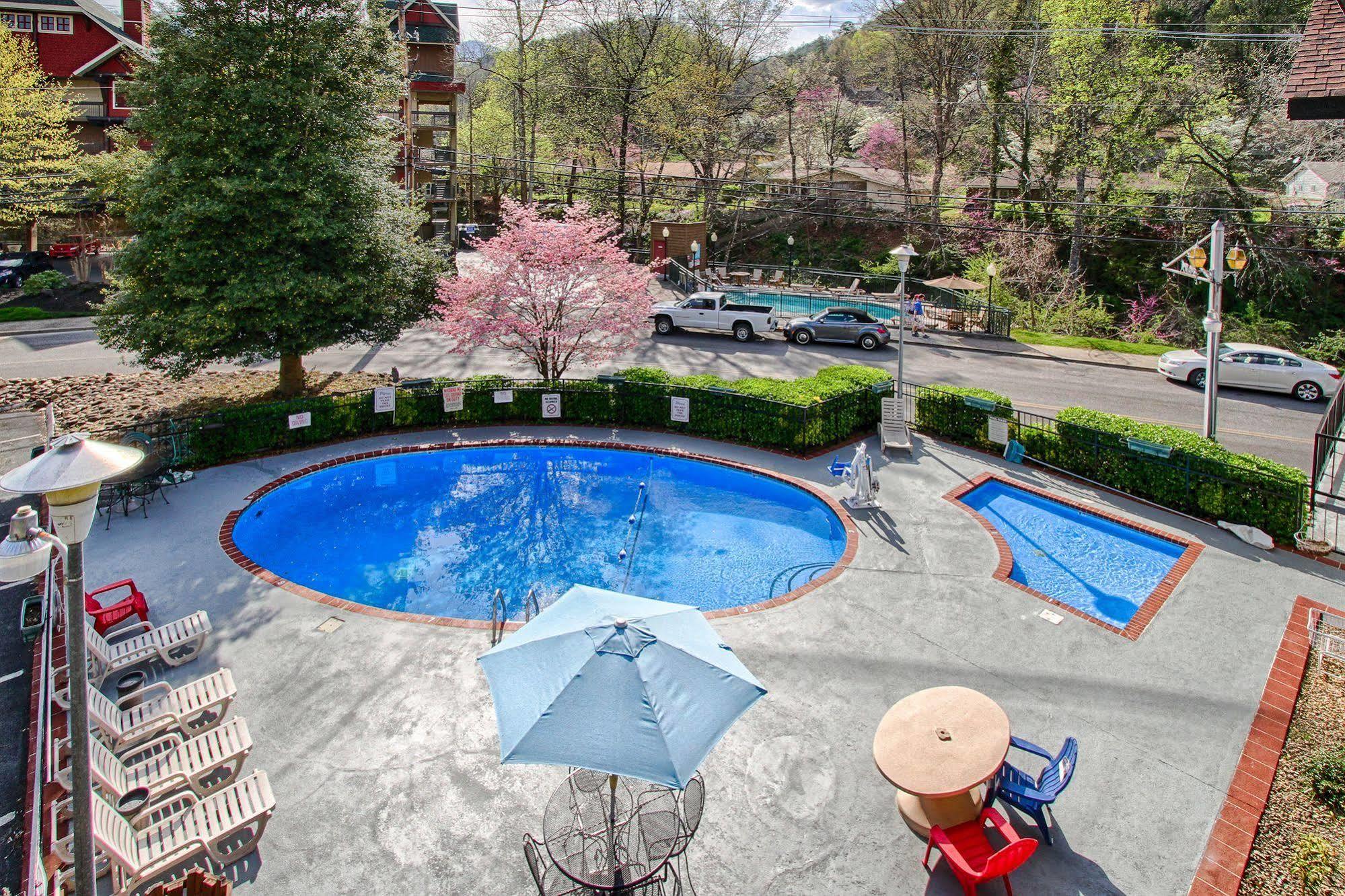 River Edge Inn Гатлинбург Экстерьер фото
