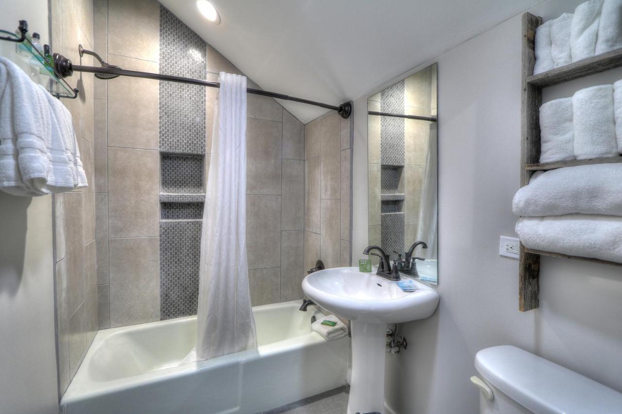 River Edge Inn Гатлинбург Экстерьер фото