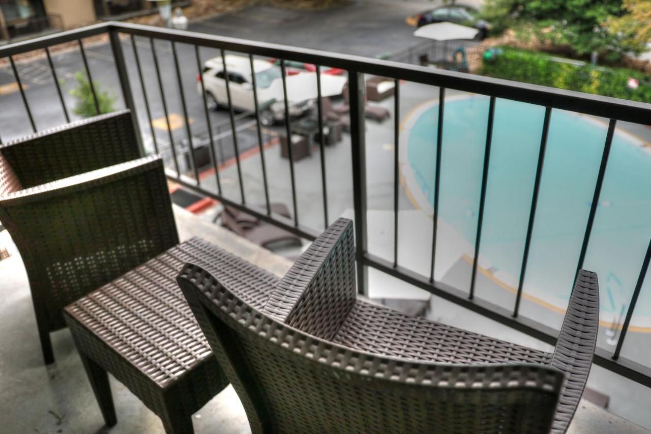 River Edge Inn Гатлинбург Экстерьер фото